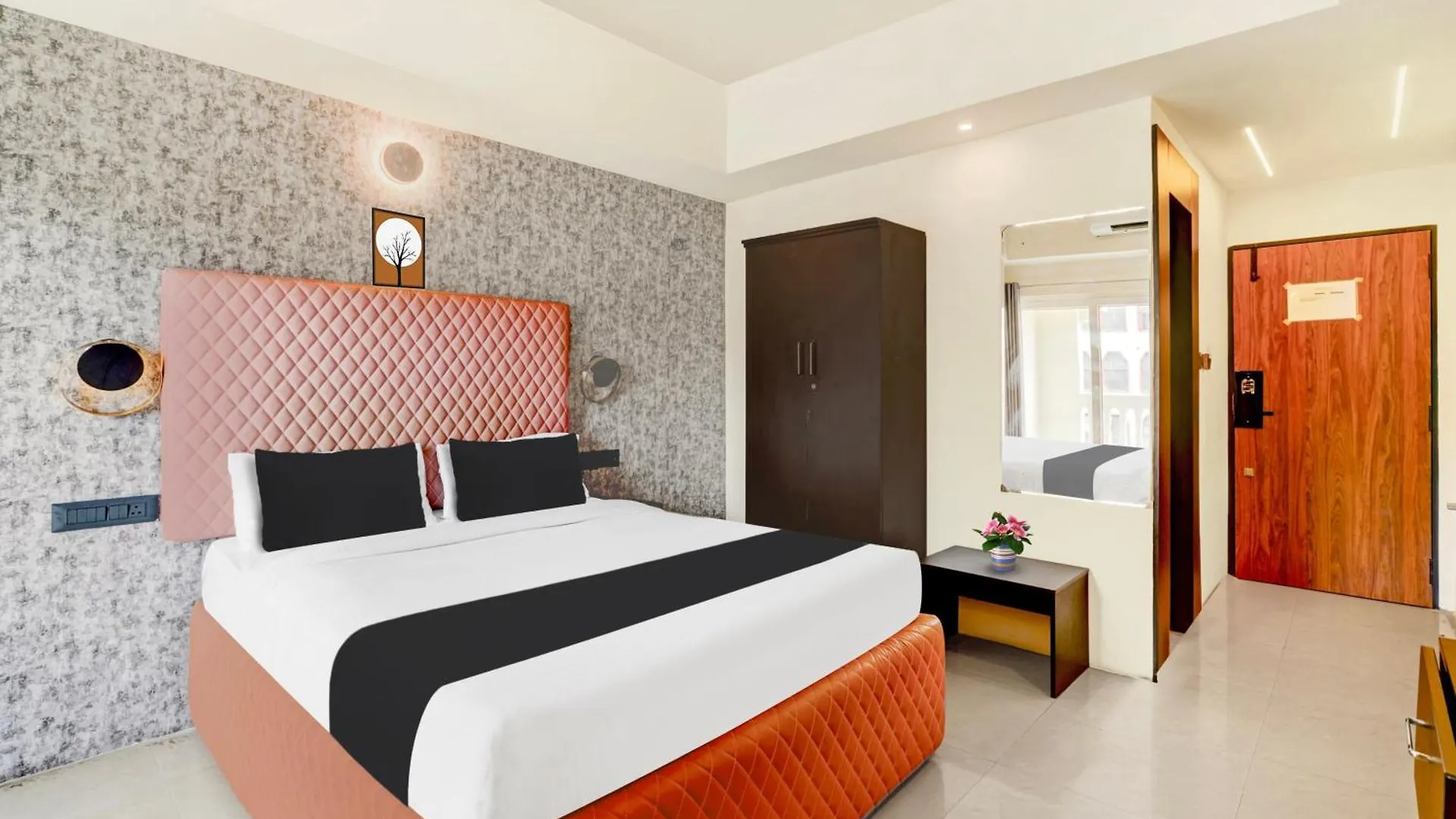 Townhouse Mysore Central 3*,