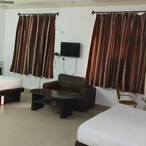 Fabhotel Prashant Palace Hotel Mysore