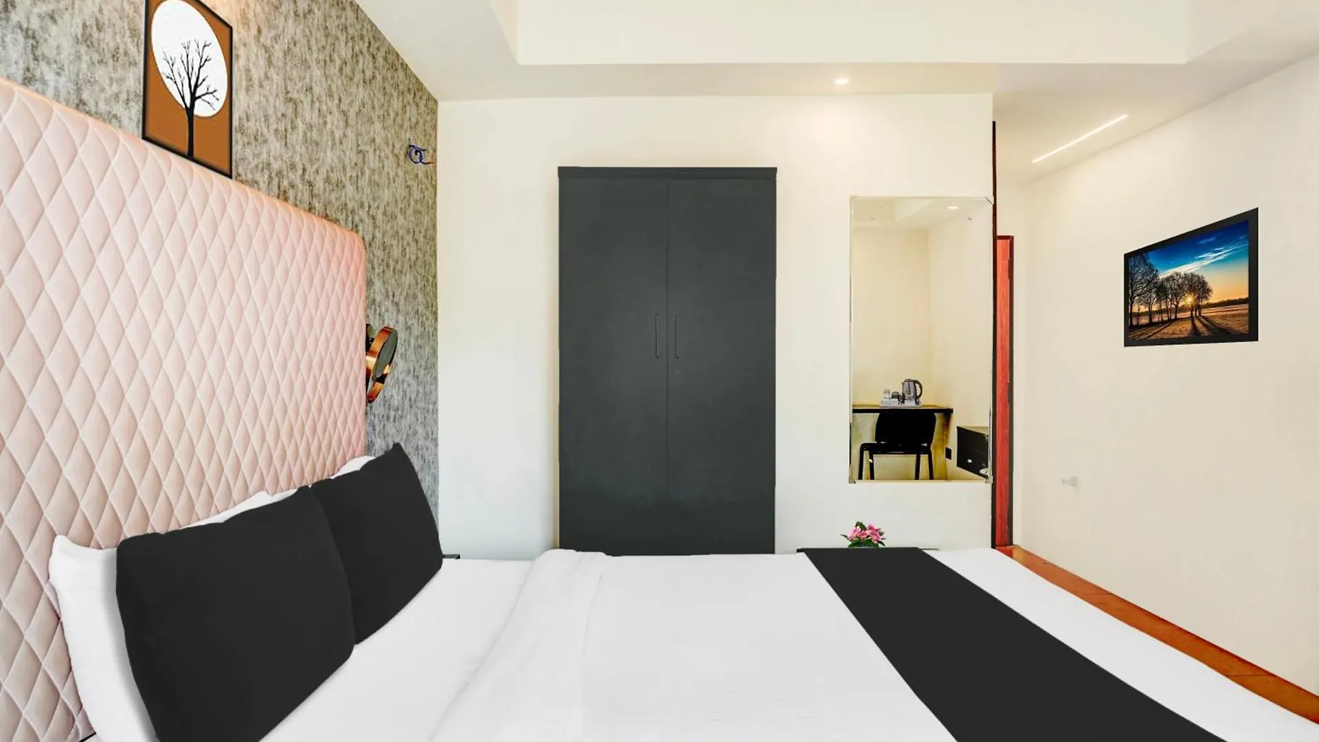 Hotel Townhouse Mysore Central